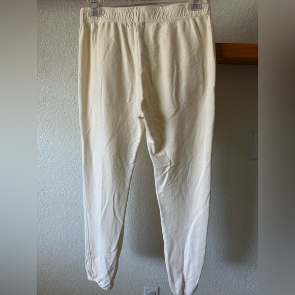 Monrow Matching Set Supersoft Fleece Girlfriend Pull Over Hoodie/Joggers Cream - Picture 6 of 9